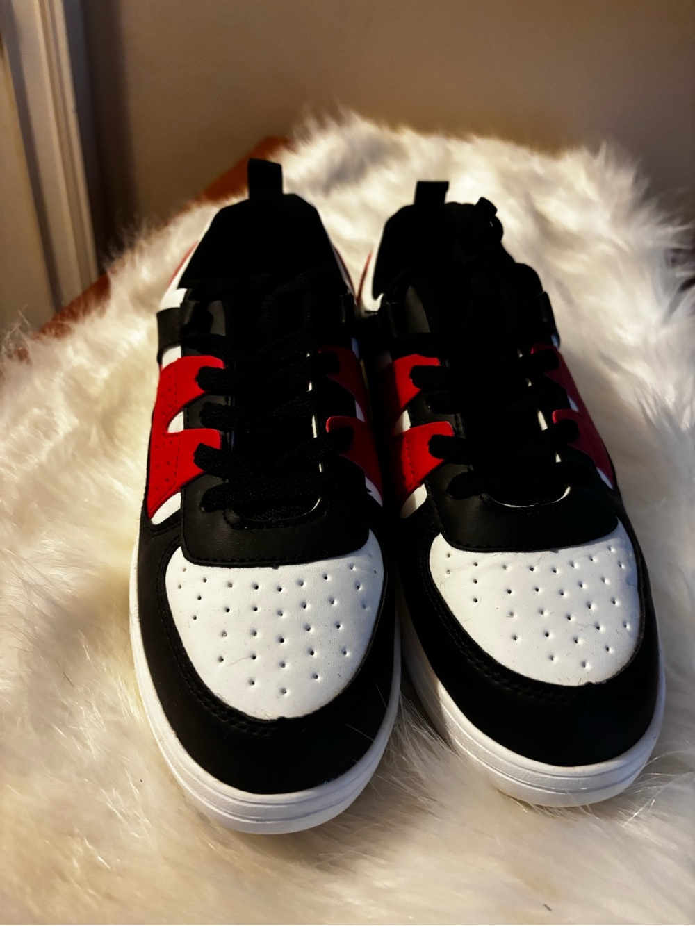 Unbranded Tennis Shoes